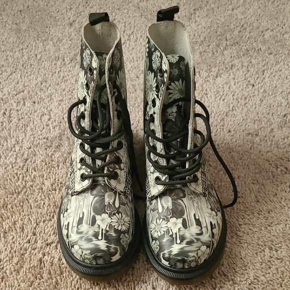 Doc Martens Floral Slime - RARE - LIKE NEW - Picture 1 of 7
